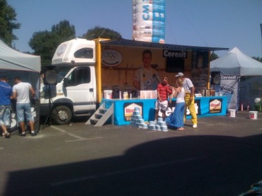 Caravana Ceresit te aşteaptă cu premii la Constanţa